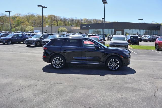 Used 2023 Lincoln Corsair AWD w/ Equipment Group 101A image 8