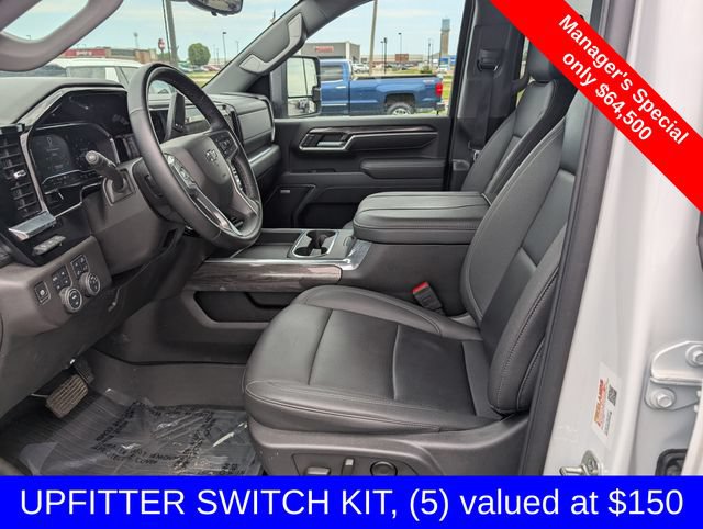 Used 2025 Chevrolet Silverado 3500 LTZ w/ Trail Boss Package AWD/4WD image 15