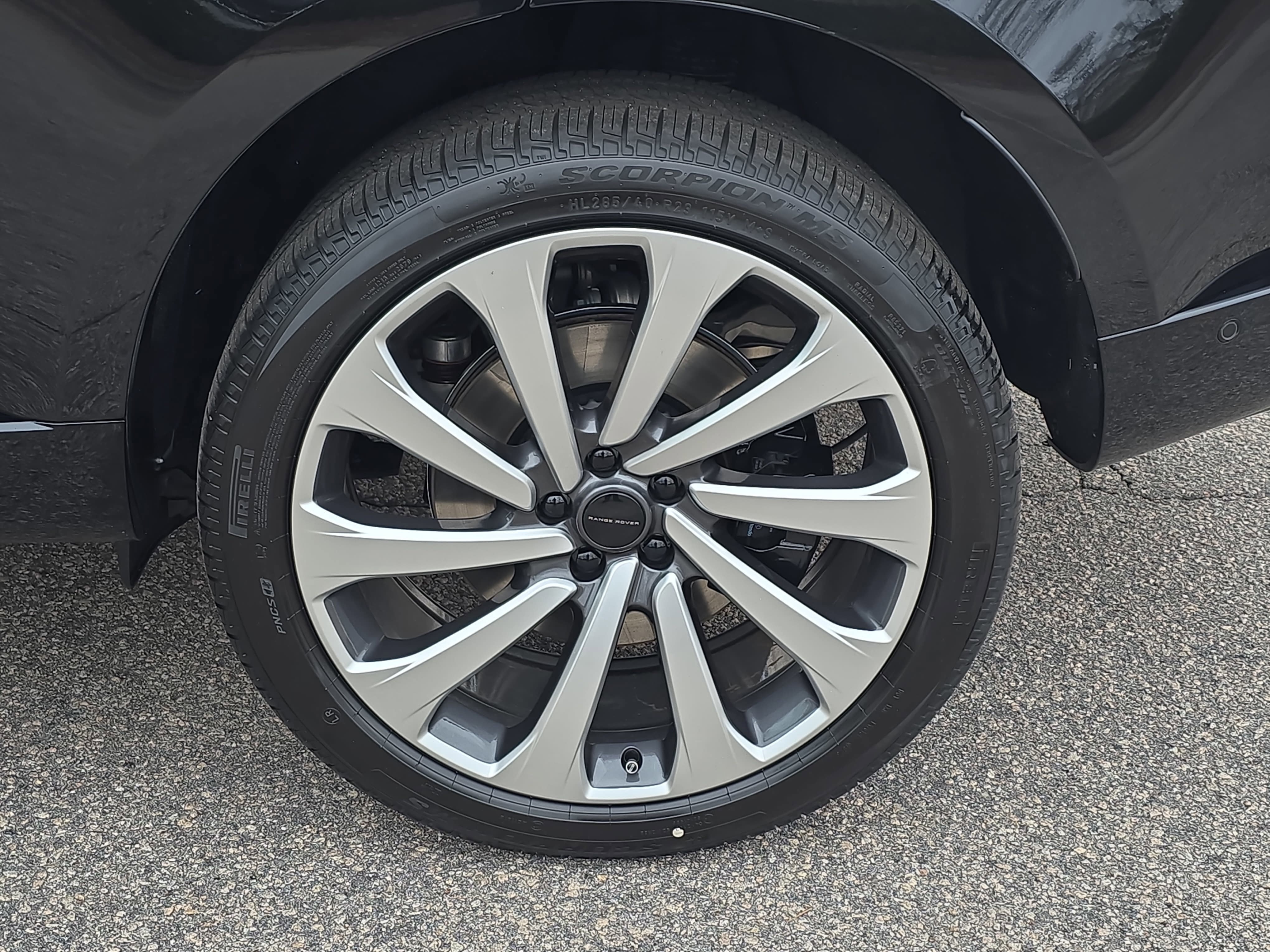 New 2026 Land Rover Range Rover SE AWD/4WD image 33