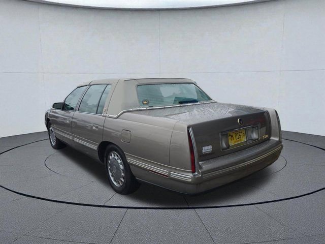 Used 1999 Cadillac De Ville w/ Comfort/Convenience Pkg image 3