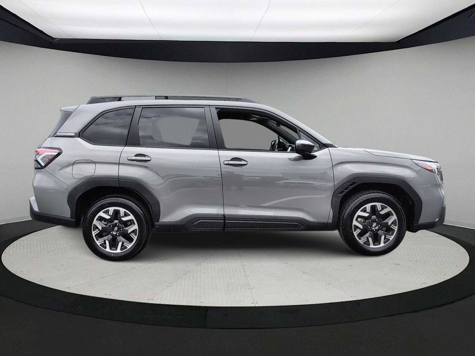 Used 2026 Subaru Forester Premium AWD/4WD image 9