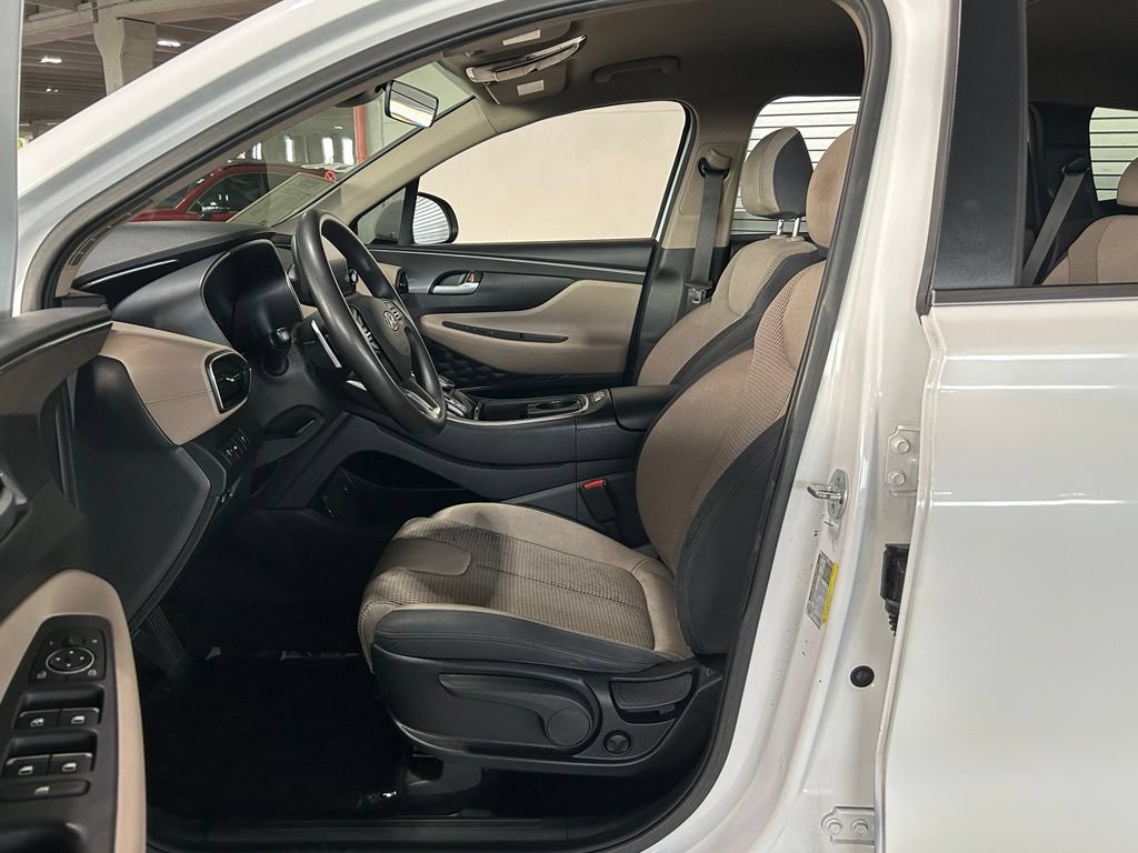 Used 2022 Hyundai Santa Fe SE AWD/4WD image 16