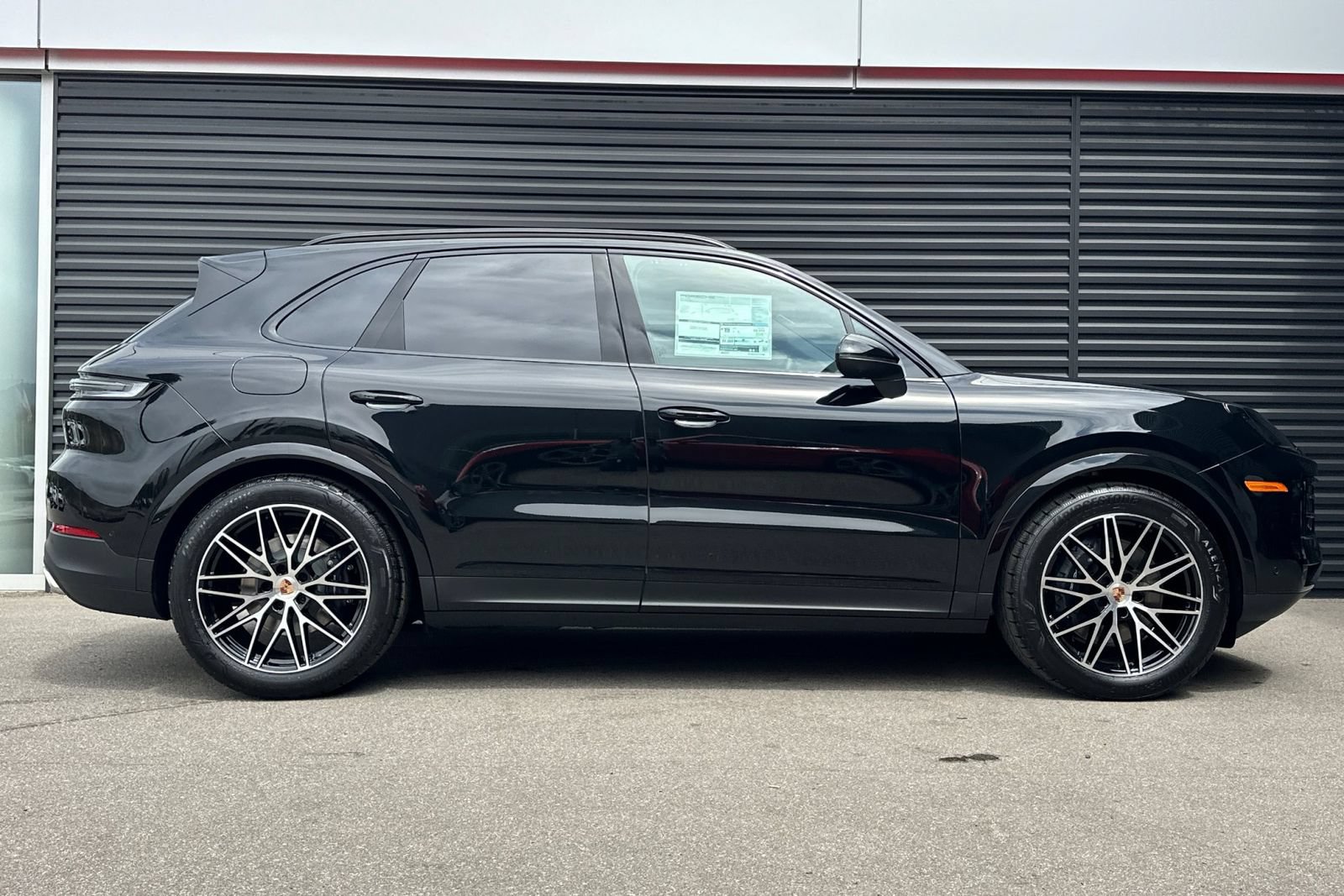 New 2026 Porsche Cayenne AWD/4WD image 9