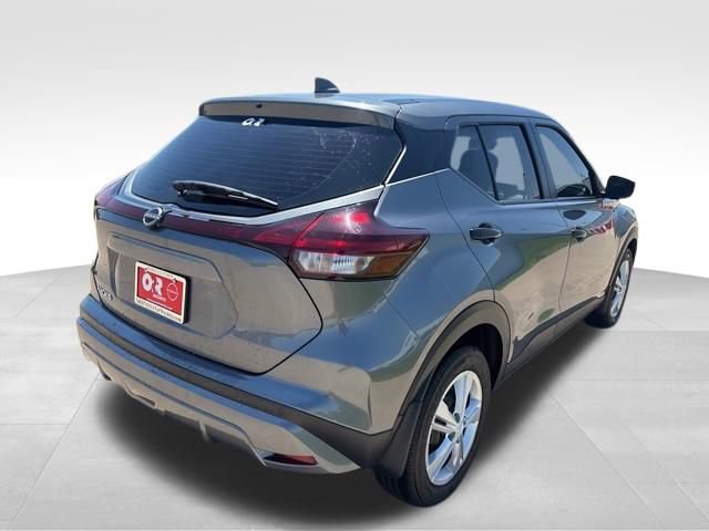Used 2025 Nissan Kicks Play S FWD image 5