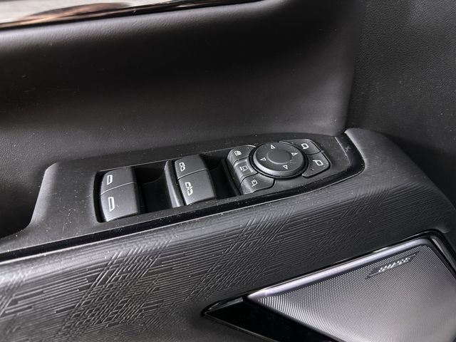 Used 2025 GMC Sierra 2500 AT4X AWD/4WD image 24