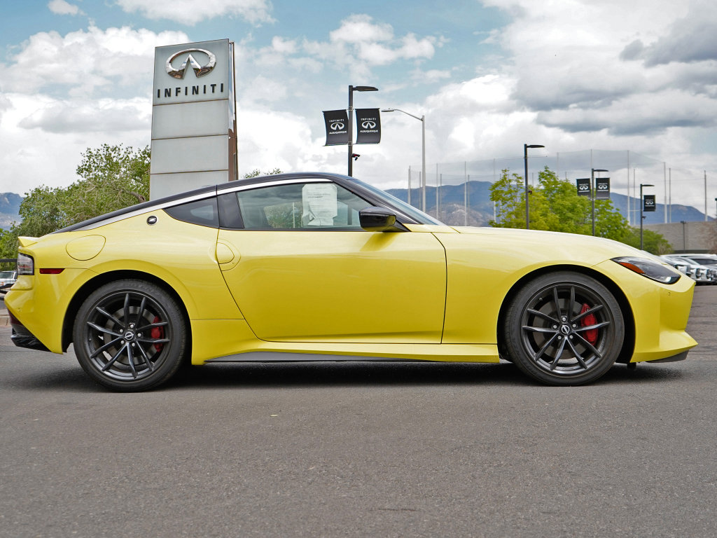 Used 2024 Nissan Z Performance w/ Floor Mat Package RWD image 13