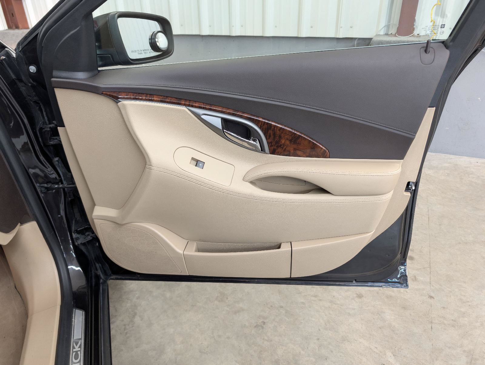 Used 2013 Buick LaCrosse Leather AWD/4WD image 30