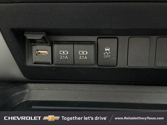 Used 2020 Toyota Tundra SR5 w/ SR5 Leather Package AWD/4WD image 19