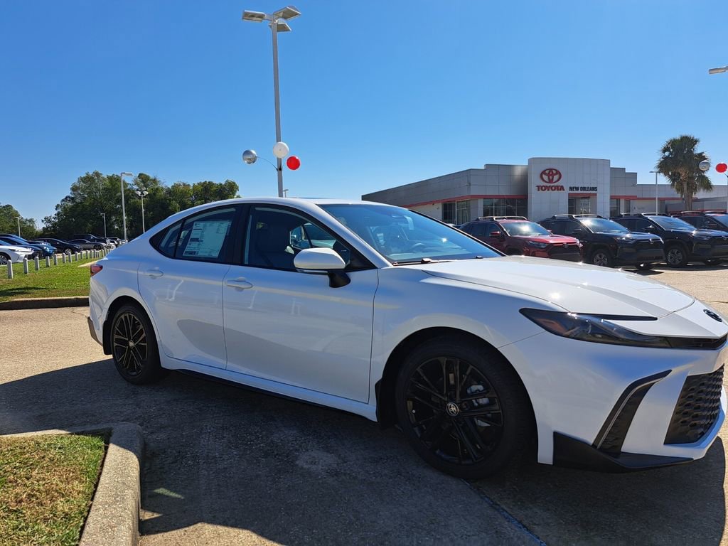 New 2026 Toyota Camry SE image 3
