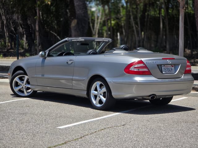 Used 2005 Mercedes-Benz CLK 320 Cabriolet image 14