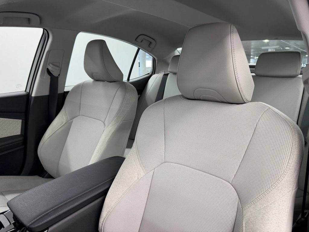 Used 2026 Toyota Camry XLE FWD image 24