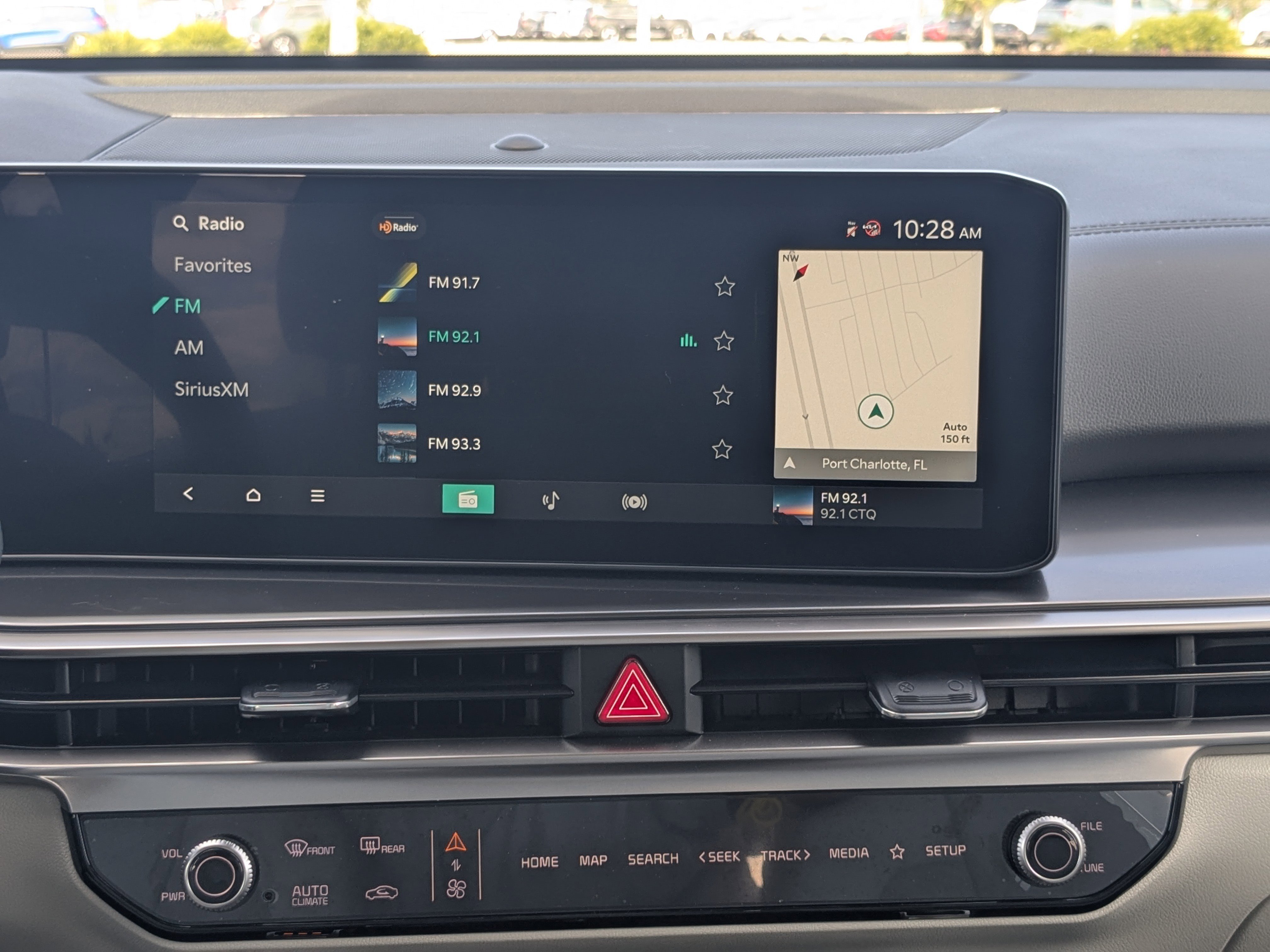 Certified 2025 Kia Sorento S w/ Panoramic Sunroof Package image 24