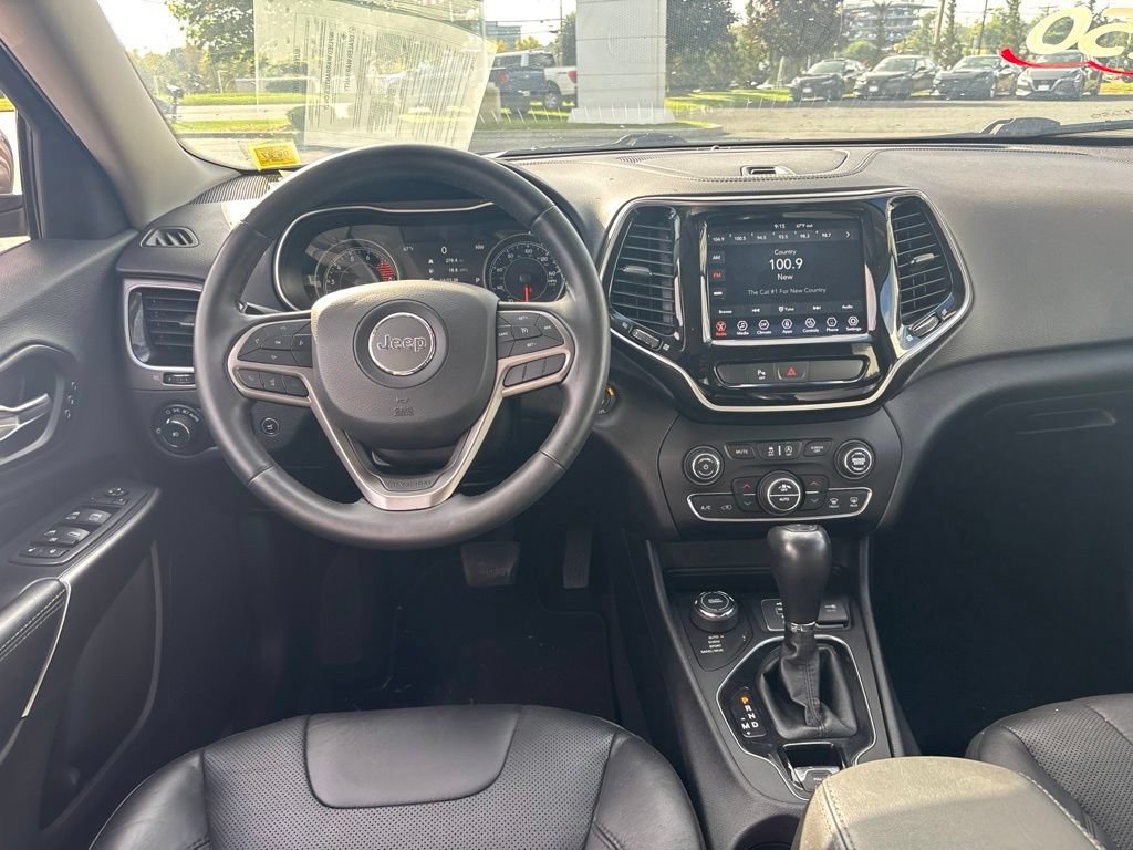 Used 2019 Jeep Cherokee Limited AWD/4WD image 23