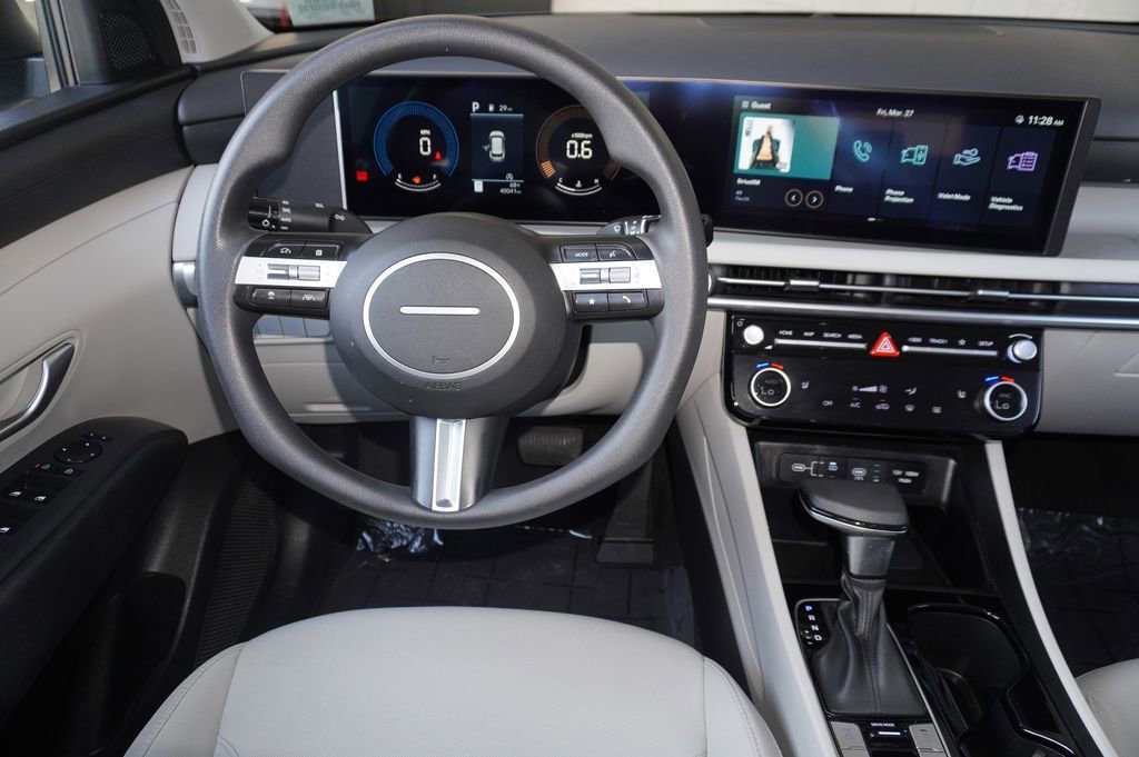 Used 2025 Hyundai Tucson SEL image 12