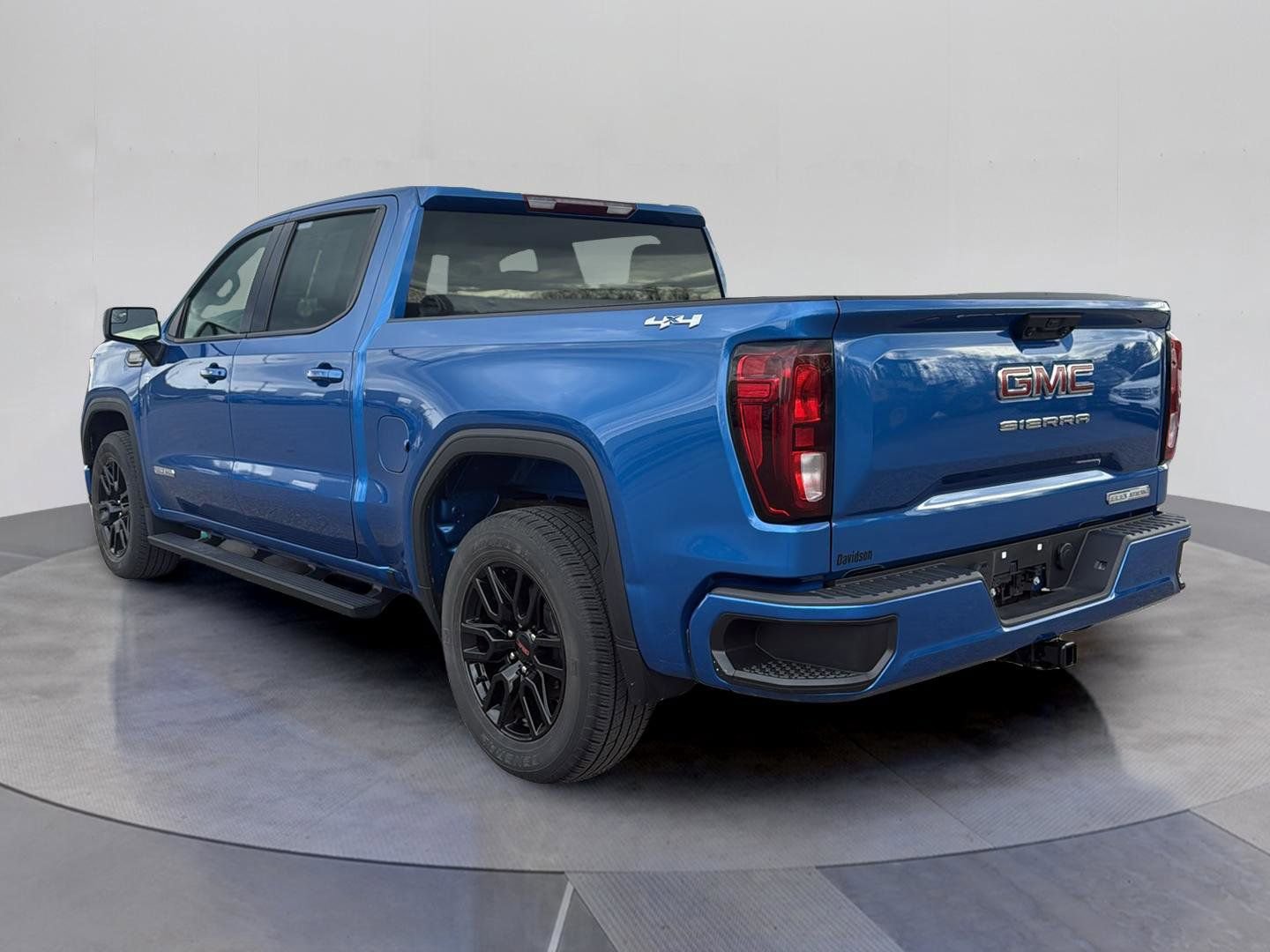 Used 2023 GMC Sierra 1500 Elevation AWD/4WD image 3