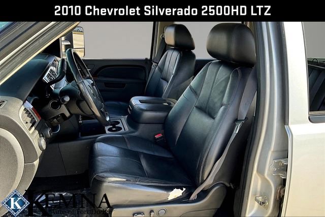 Used 2010 Chevrolet Silverado 2500 LTZ w/ Convenience Package image 24
