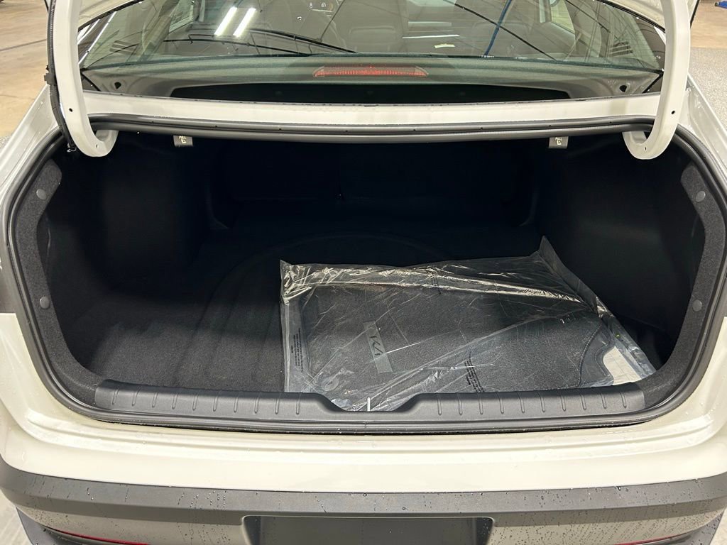 New 2026 Kia K4 EX image 27