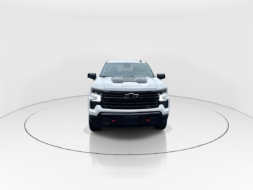 Used 2025 Chevrolet Silverado 1500 LT Trail Boss AWD/4WD image 3