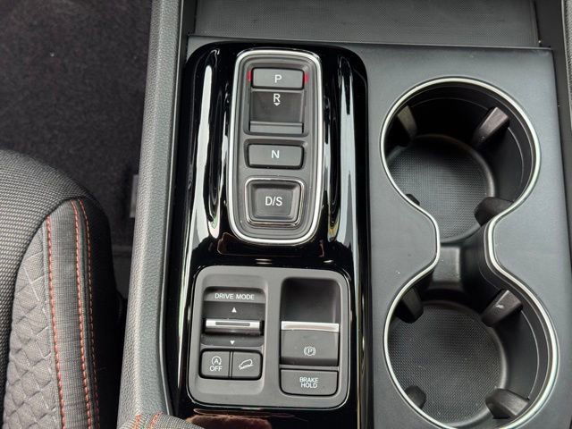Used 2025 Honda Pilot Sport image 25