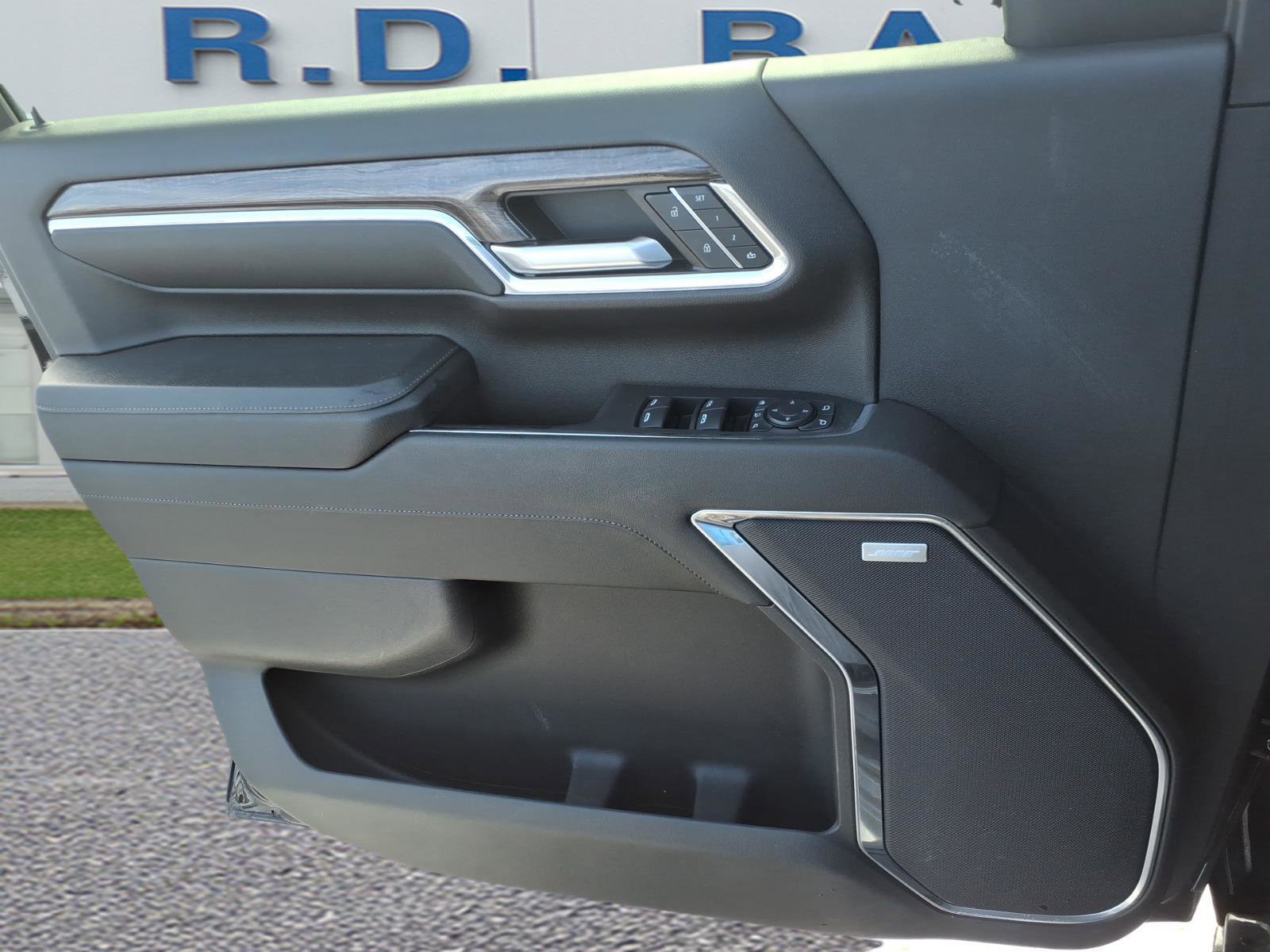 Used 2024 Chevrolet Silverado 3500 LTZ w/ LTZ Plus Package image 10