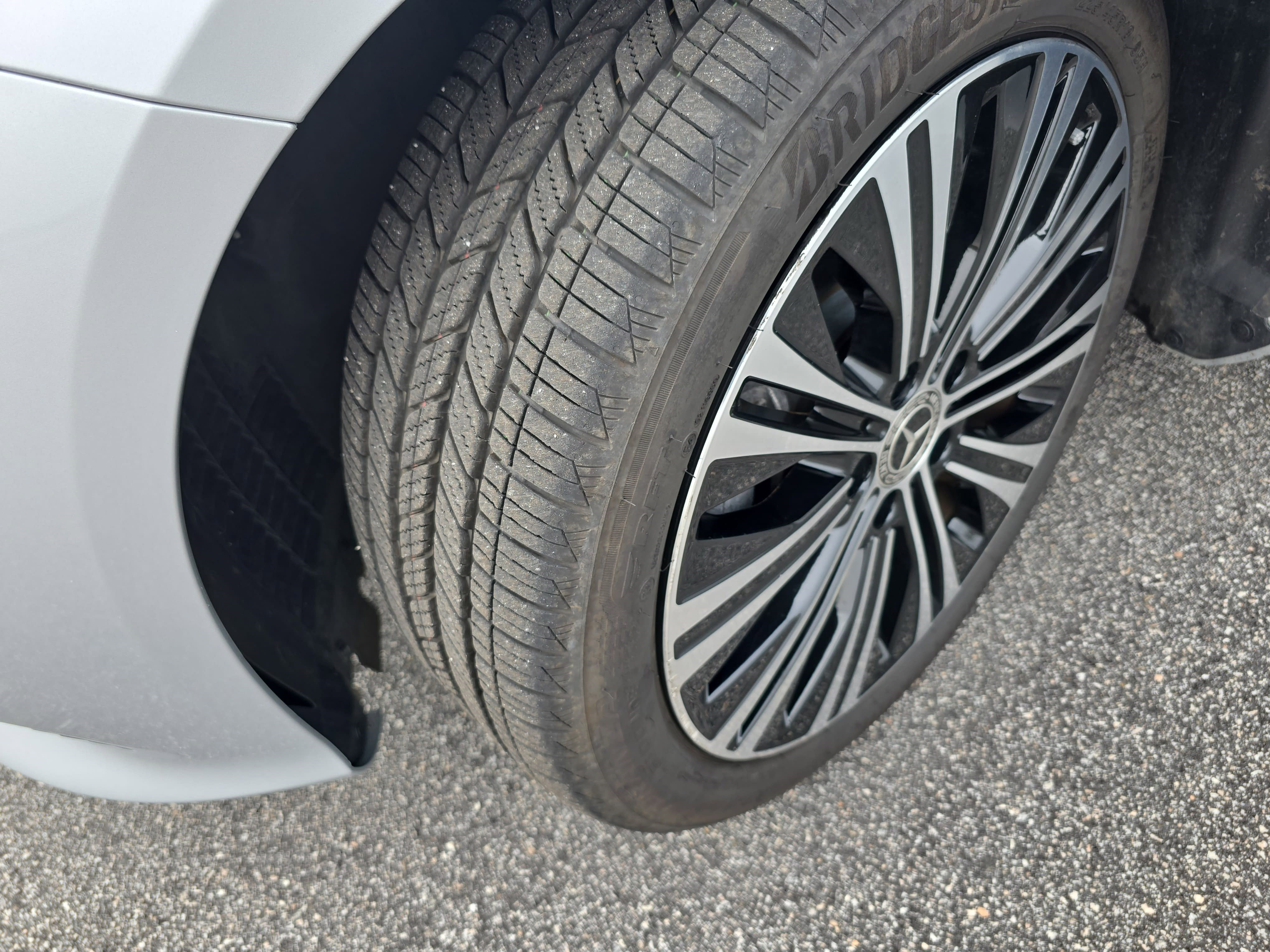 Used 2023 Mercedes-Benz CLA 250 4MATIC w/ Premium Package image 33