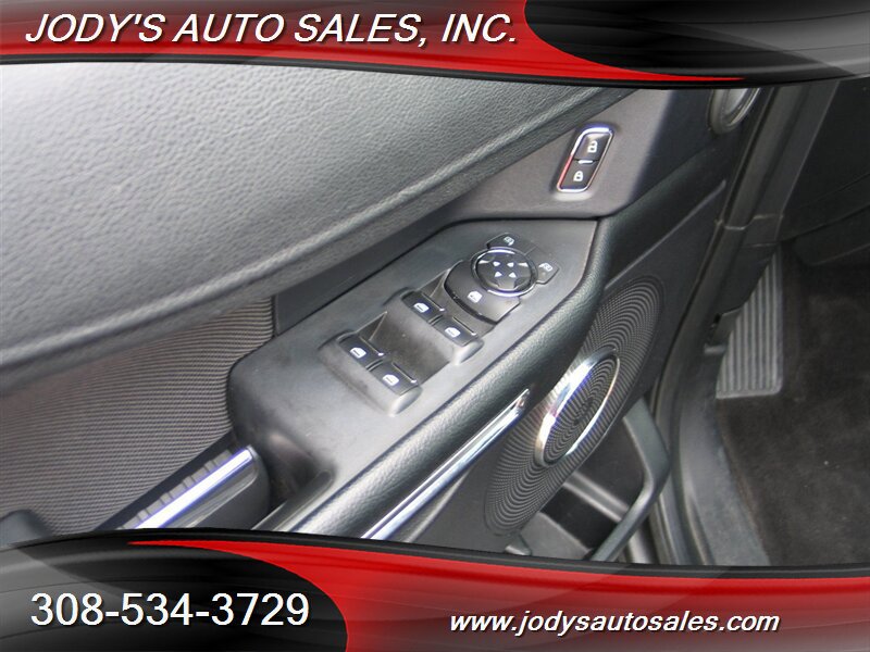 Used 2020 Ford Expedition XL AWD/4WD image 3