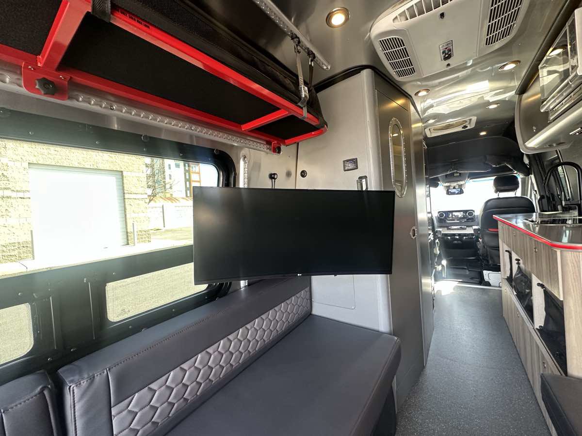 Used 2020 Mercedes-Benz Sprinter 3500 image 24