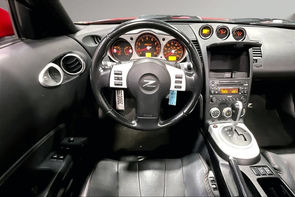 Used 2006 Nissan 350Z Touring RWD image 8