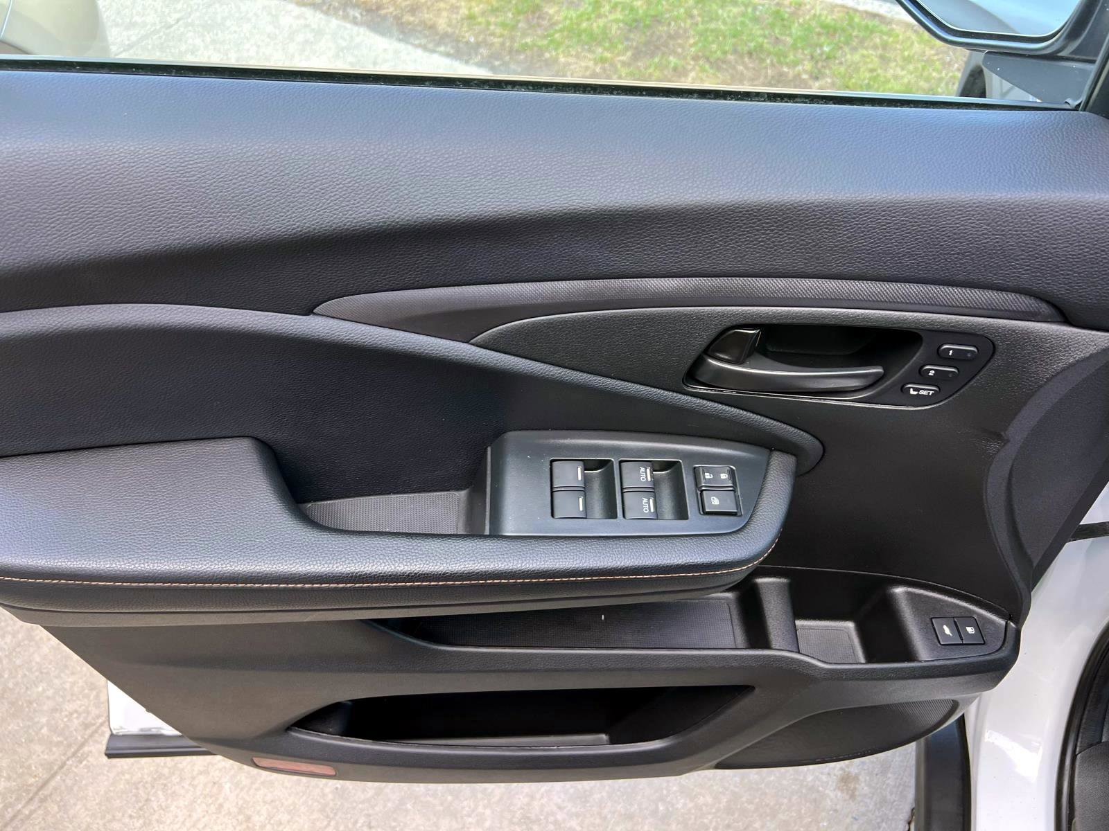 Certified 2022 Honda Pilot TrailSport image 16