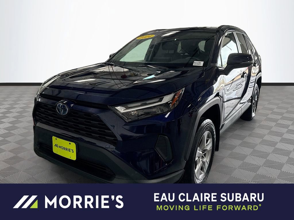 Used 2024 Toyota RAV4 XLE AWD/4WD image 1