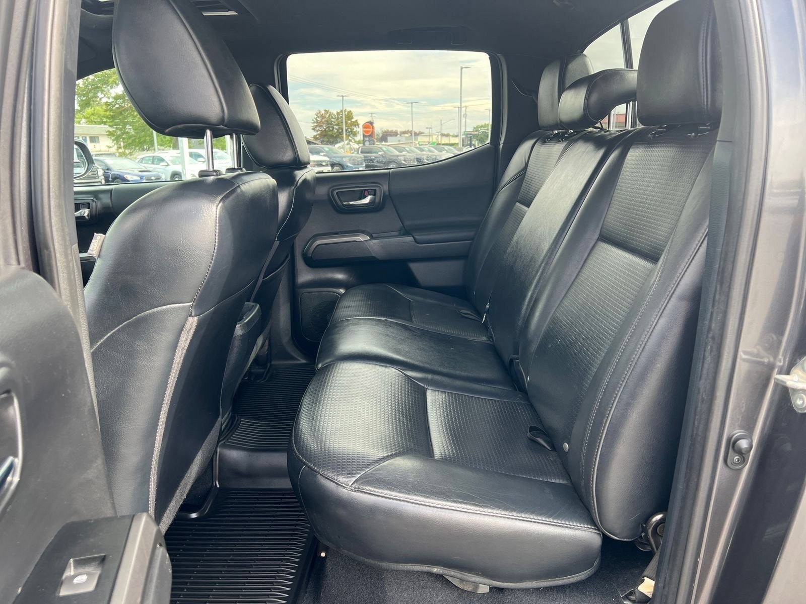 Used 2019 Toyota Tacoma TRD Off-Road AWD/4WD image 26