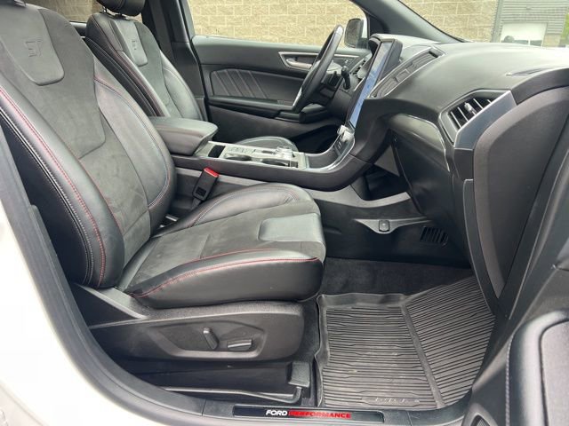 Used 2023 Ford Edge ST w/ Equipment Group 401A AWD/4WD image 11
