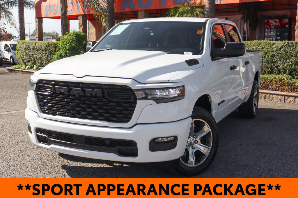 Used 2025 RAM 1500 Tradesman AWD/4WD image 4