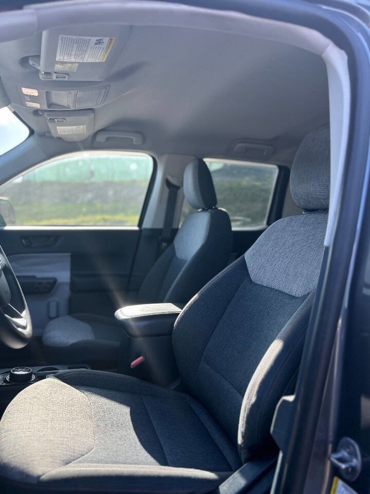 Used 2022 Ford Maverick XLT FWD image 9