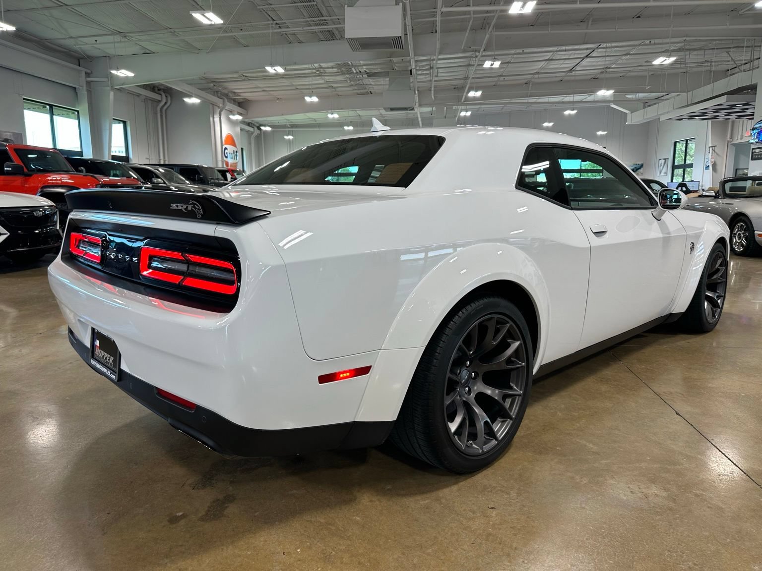 Used 2022 Dodge Challenger SRT Hellcat RWD image 10