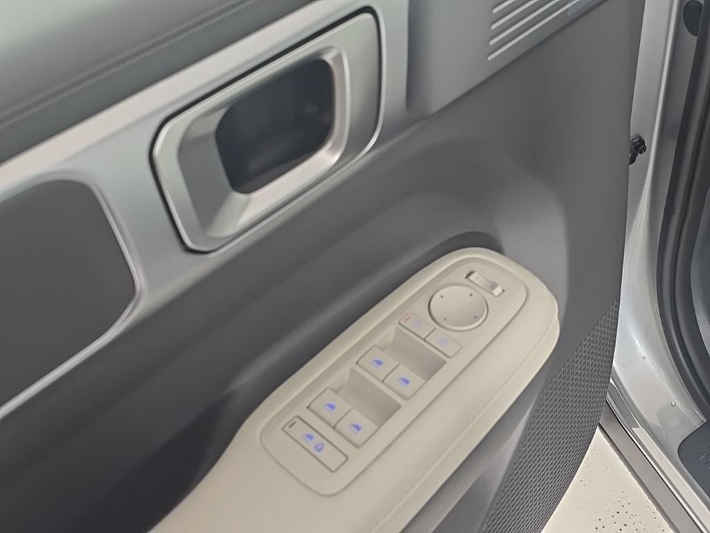 New 2027 Hyundai Santa Fe SEL FWD image 12