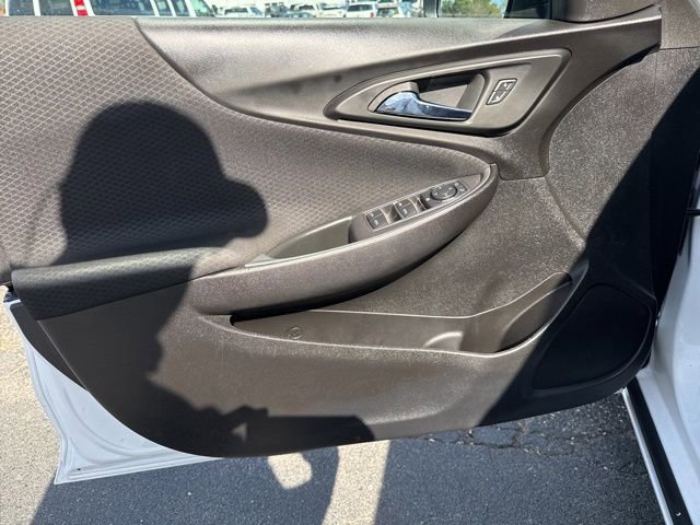 Used 2024 Chevrolet Malibu LT image 14