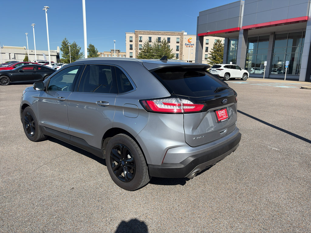 Used 2020 Ford Edge SEL w/ Convenience Package image 3