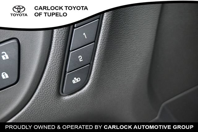 Used 2023 Buick Encore GX Essence w/ Experience Buick Package FWD image 21