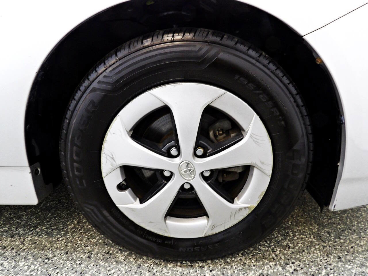 Used 2013 Toyota Prius Three FWD image 22