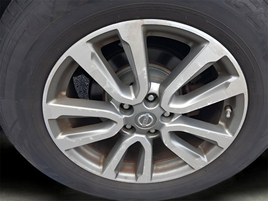 Used 2013 Nissan Pathfinder SL w/ Cargo Pkg image 12