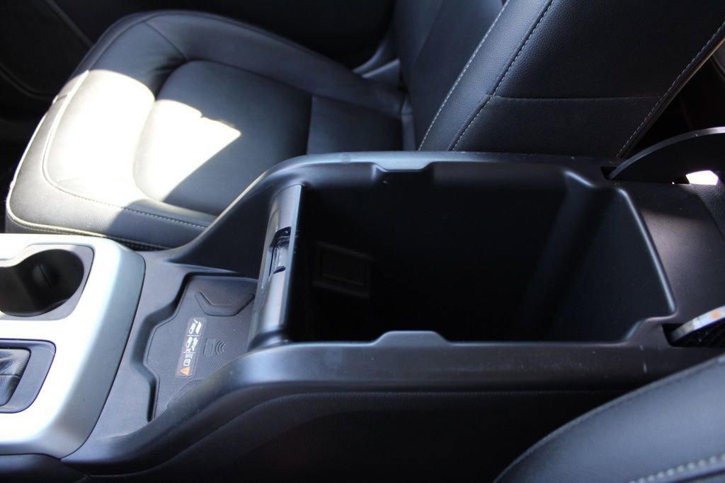 Used 2020 Chevrolet Colorado ZR2 image 38