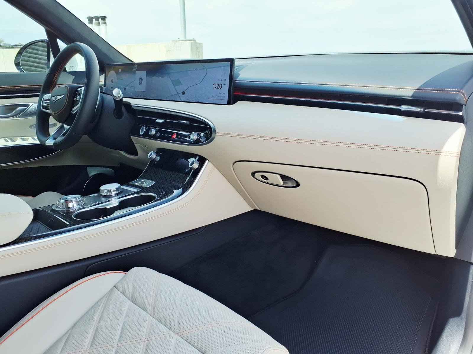 Certified 2026 Genesis GV70 3.5T Sport Prestige AWD/4WD image 10