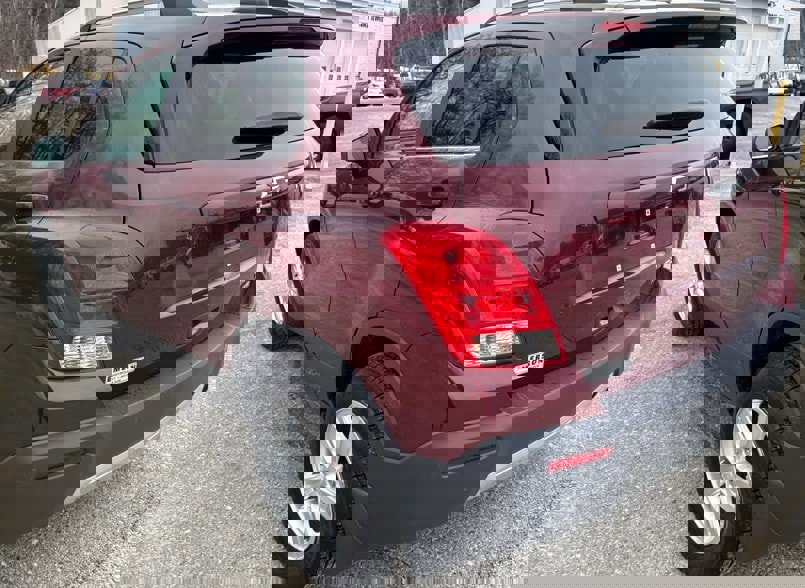 Used 2016 Chevrolet Trax LT w/ LT Convenience Package image 5