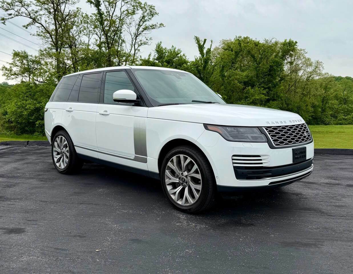Used 2019 Land Rover Range Rover Supercharged AWD/4WD image 1