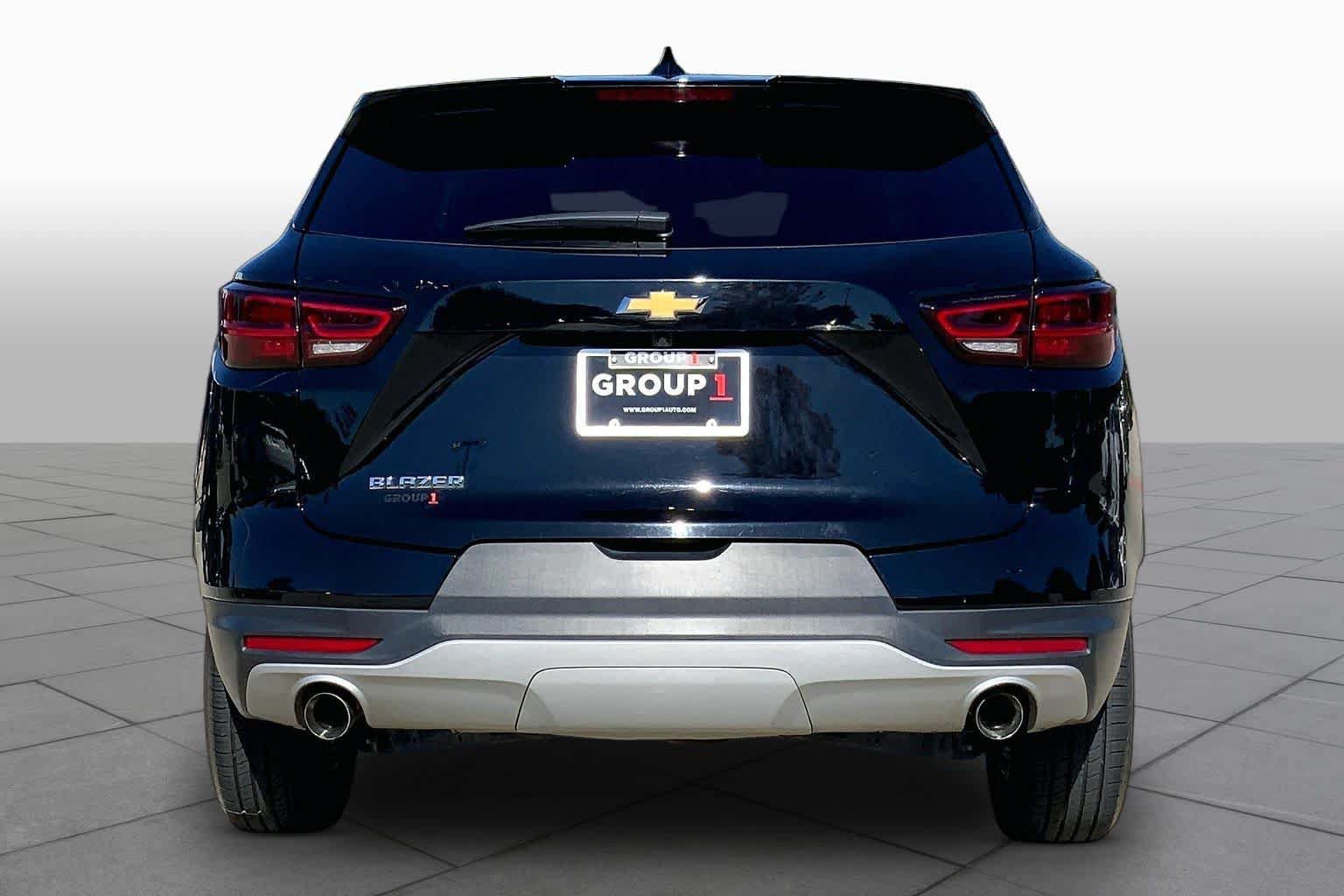 Used 2025 Chevrolet Blazer LT FWD image 5