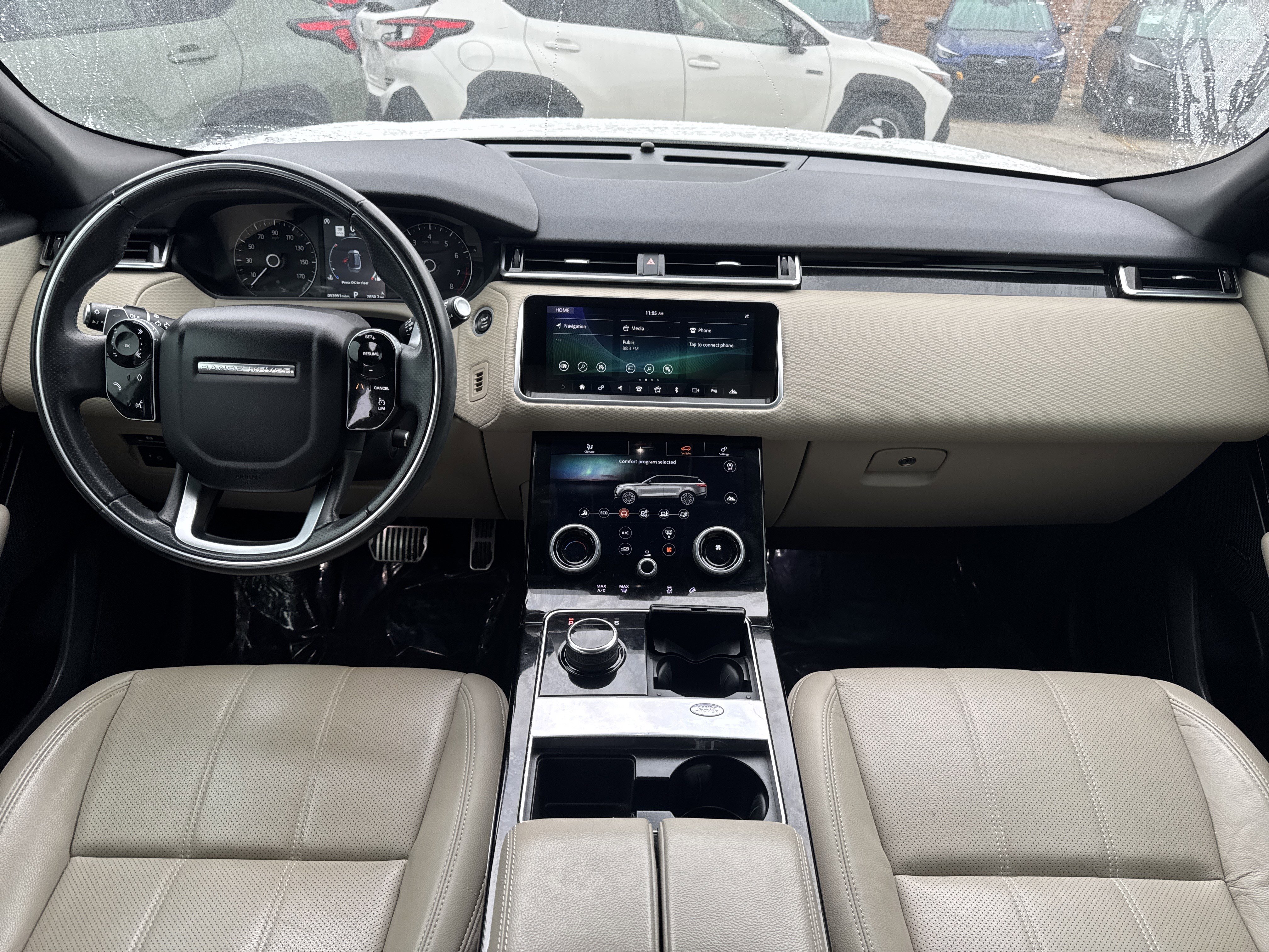 Used 2020 Land Rover Range Rover Velar R-Dynamic S image 10