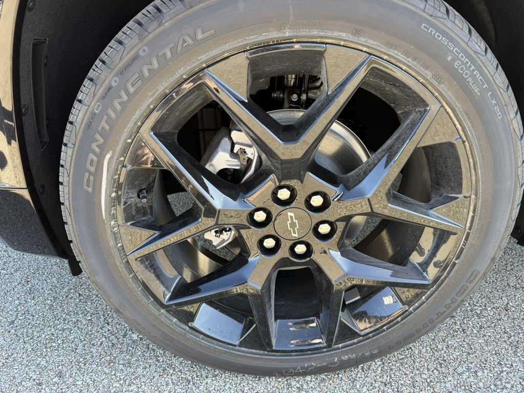 New 2026 Chevrolet Traverse RS w/ LPO, Floor Liner Package image 9