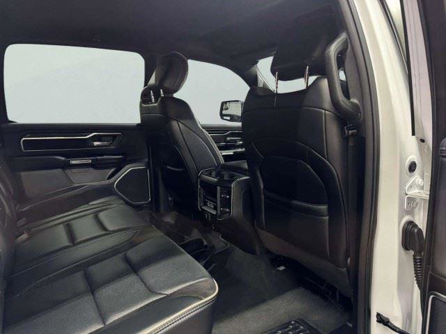 Used 2023 RAM 1500 Laramie AWD/4WD image 38