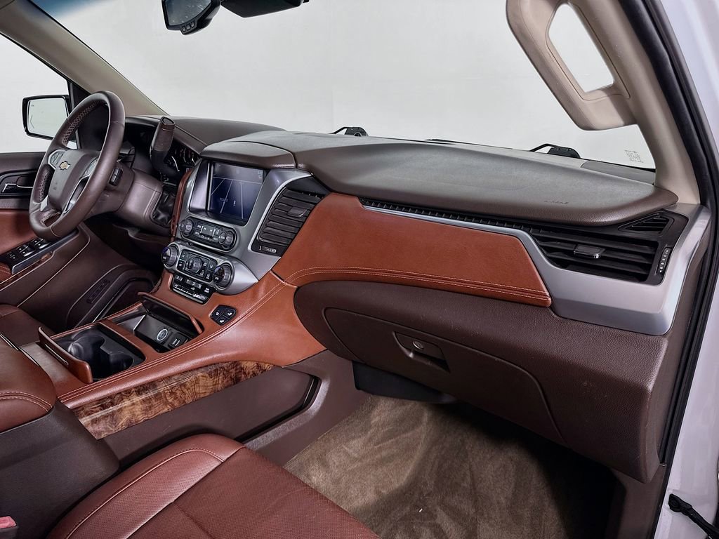 Used 2015 Chevrolet Suburban LTZ RWD image 33
